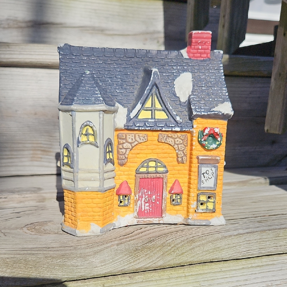 1995 Christmas Toy Shop Village